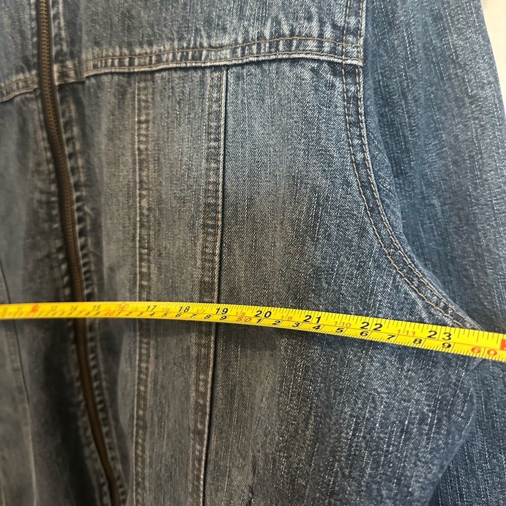 BB—Jean jacket - Picture 11 of 14